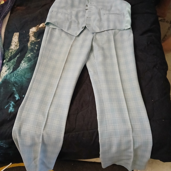 Blue suit - Picture 5 of 6